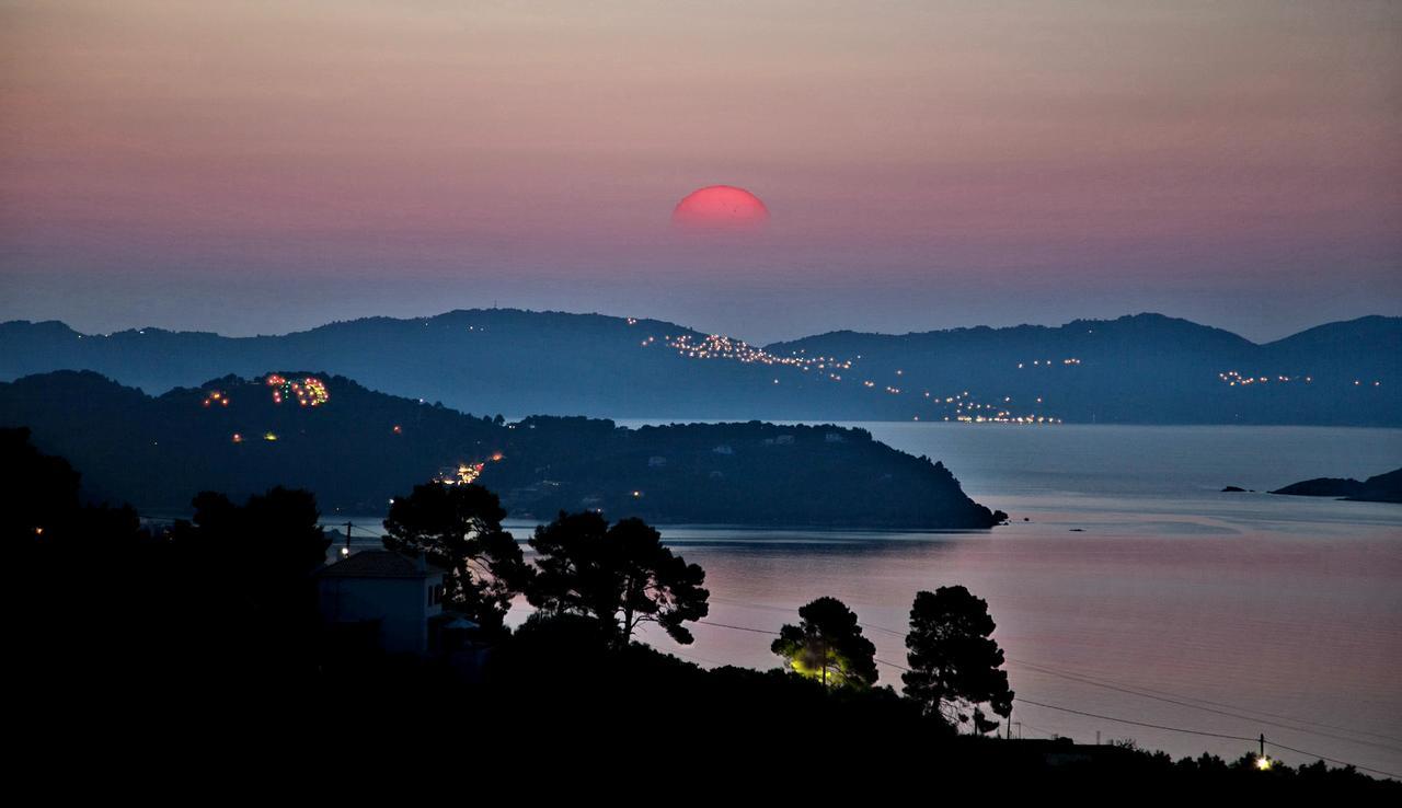 Goldenhill Studios&Apartments Skiathos Town Exterior foto